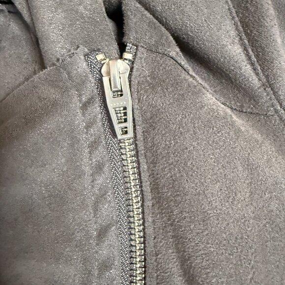 Blank NYC Faux Suede Asymmetrical Sweater Jacket - Grey Moto - Women's Small - Picture 4 of 8